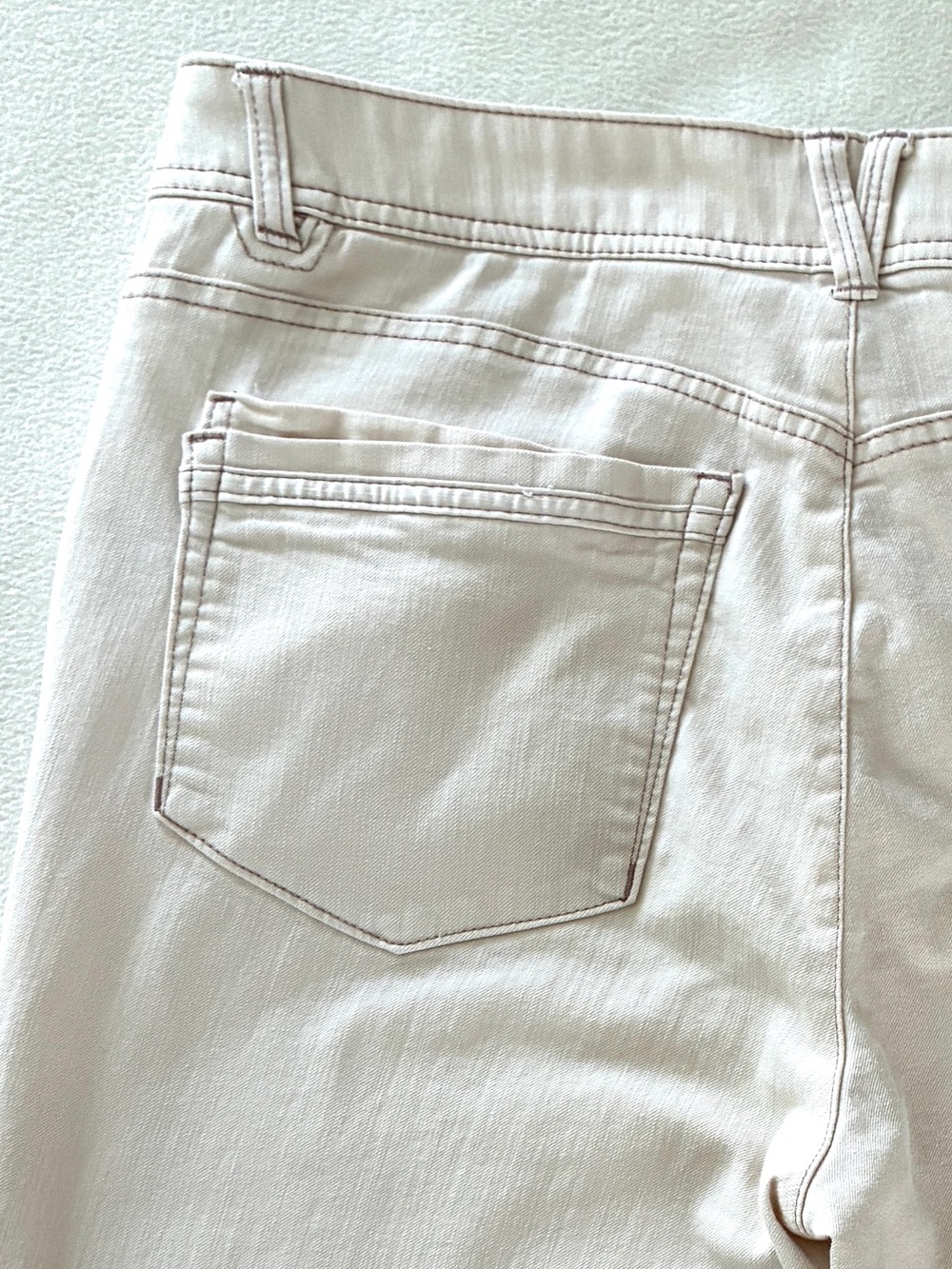 Democracy Cropped Jeans 16 Cream Ivory Straight Leg Stretch Raw Frayed Hem Denim - Picture 7 of 14